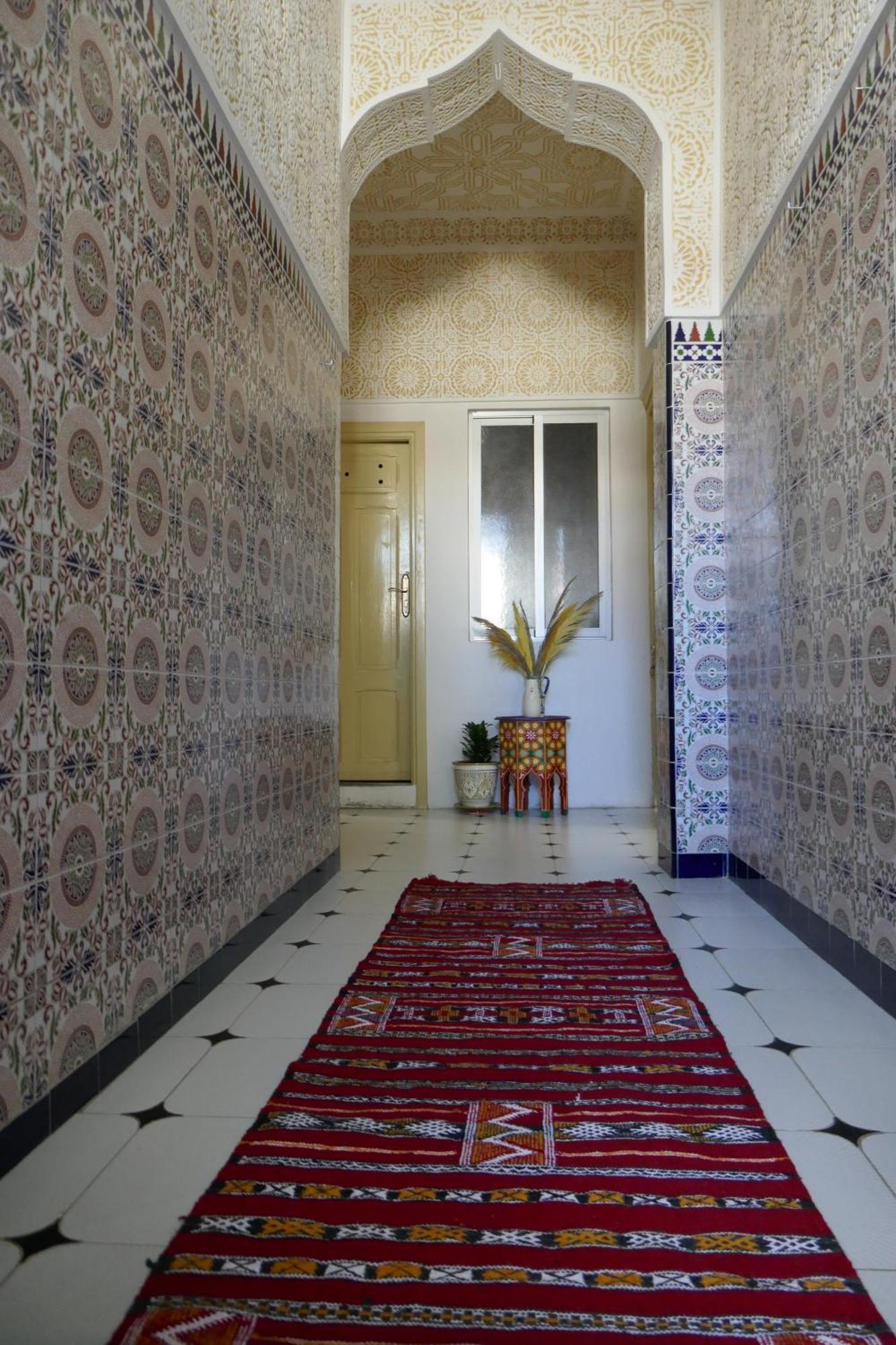 タンジェChez Aissamアパートメント エクステリア 写真